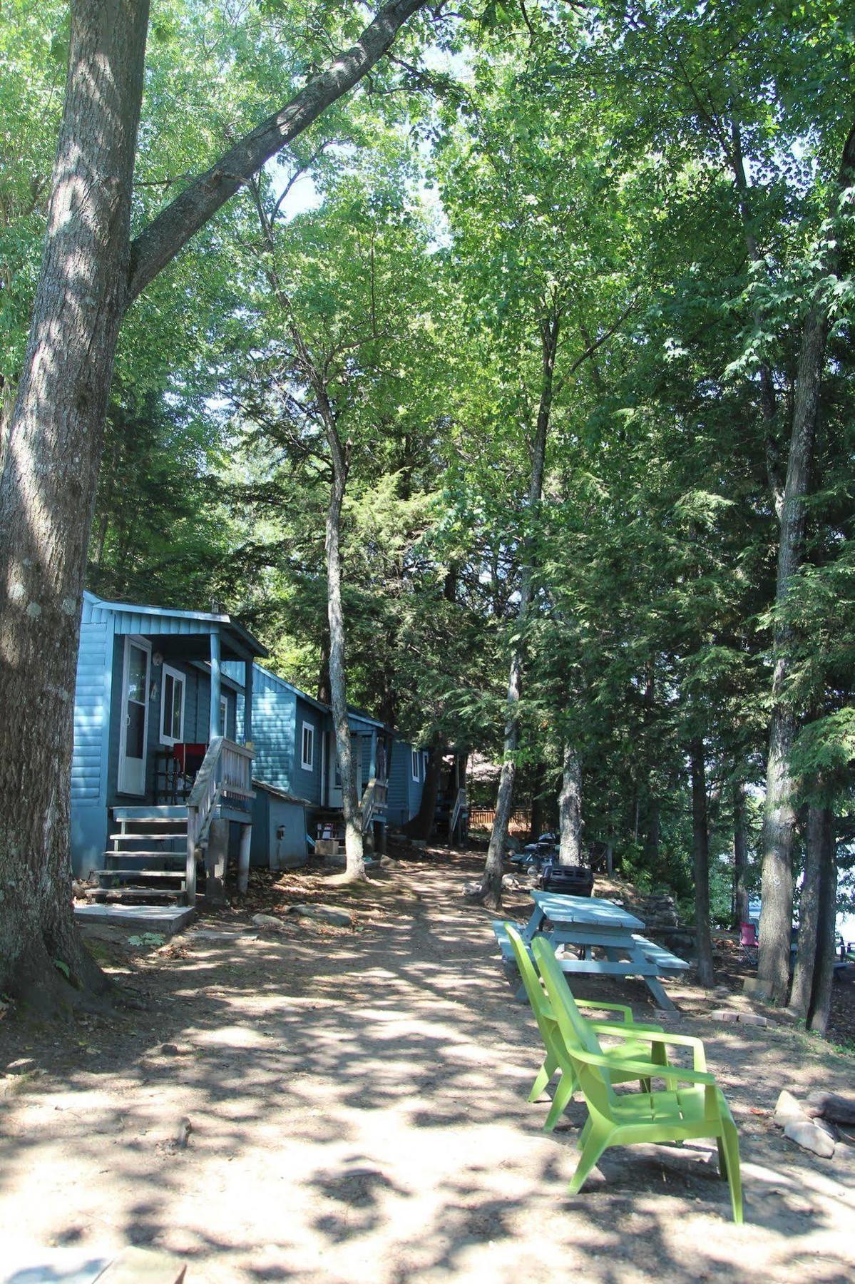 Black Lake Cabins Torrance Luaran gambar
