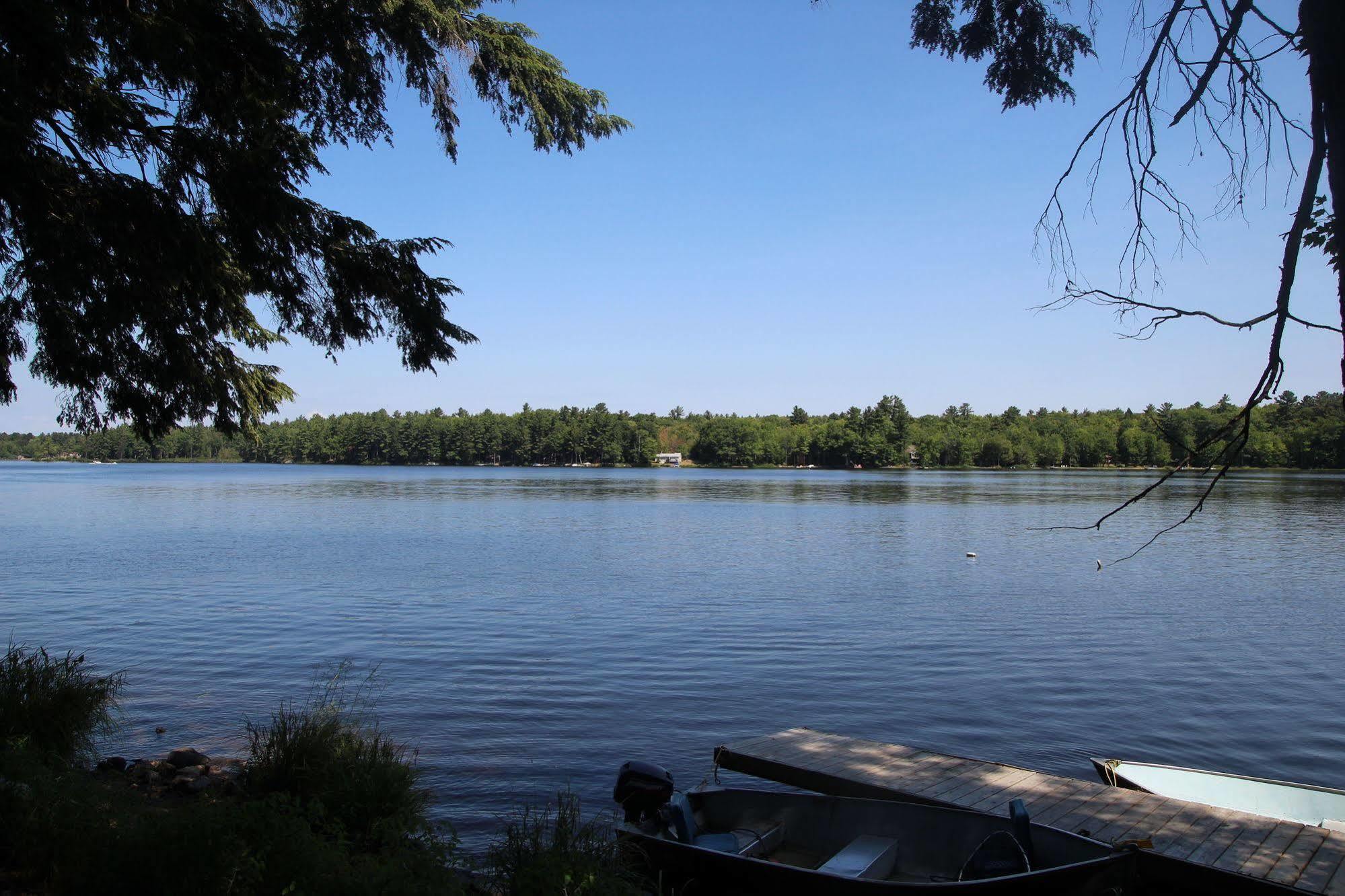 Black Lake Cabins Torrance Luaran gambar
